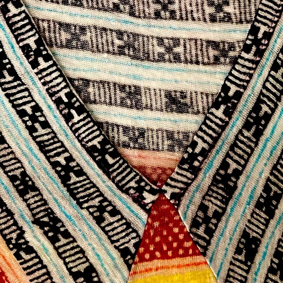 ⭐️PLENTY BY TRACY REESE⭐️100% LINEN V-NECK MULTICOLOR DESIGN TANK TOP SIZE: MED - Picture 6 of 10